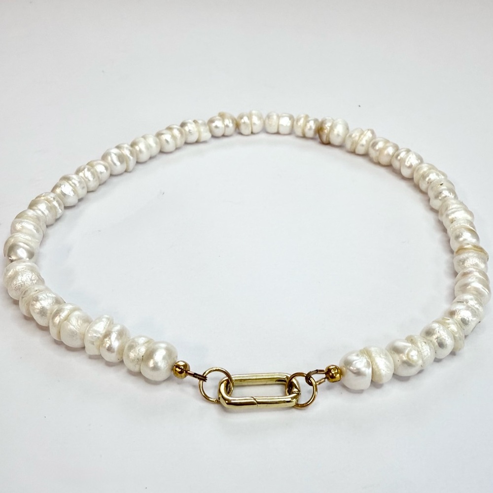 Classic White Pearl Necklace with Gold Clasp